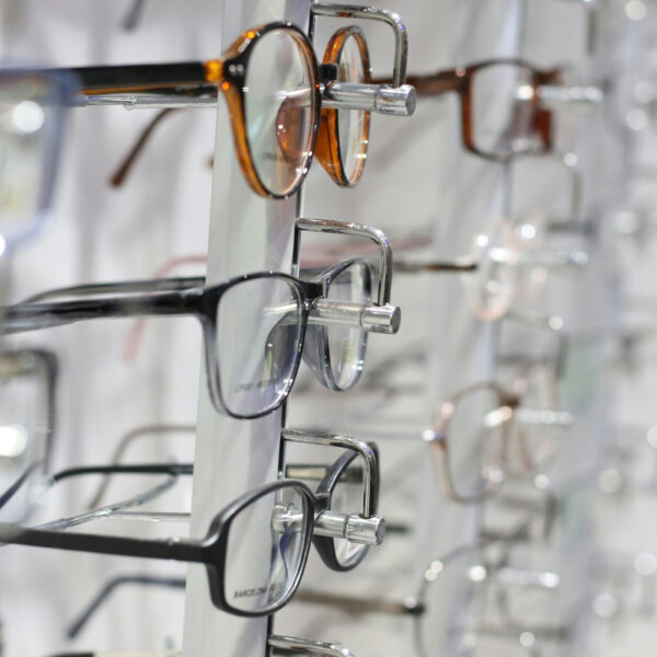Czym zajmuje się optometrysta?